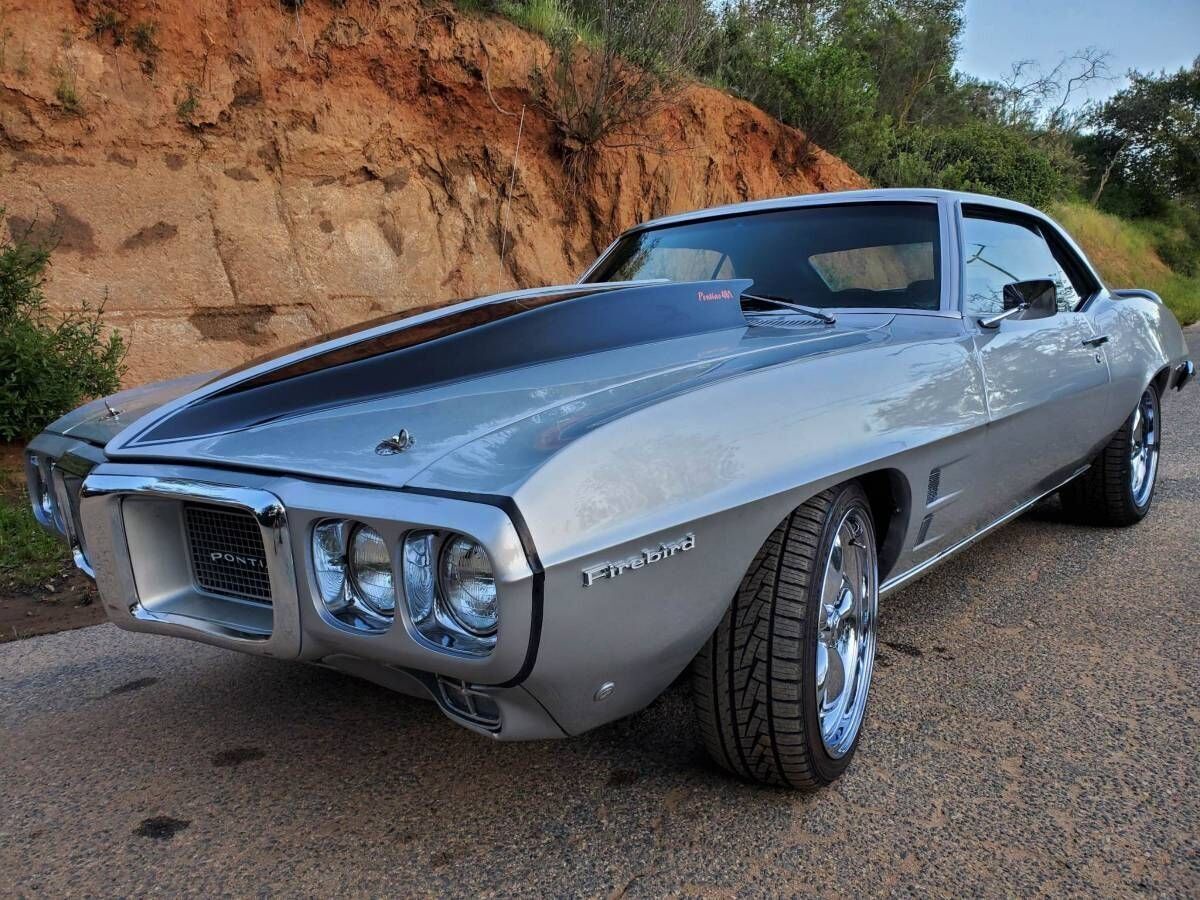 1969 Pontiac Firebird - photo 2