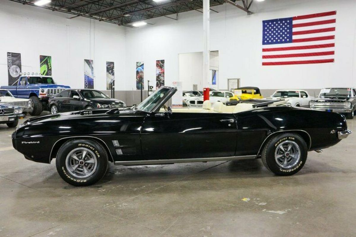 1969 Pontiac Firebird - photo 2