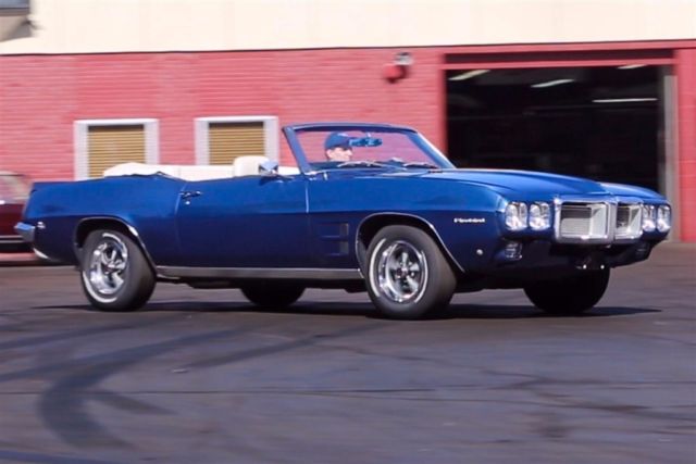 1969 Pontiac Firebird Blue with White Interior, Convertible 350 Automati 1969 Pontiac Firebird Blue with White Interior, Convertible 350 Automati
