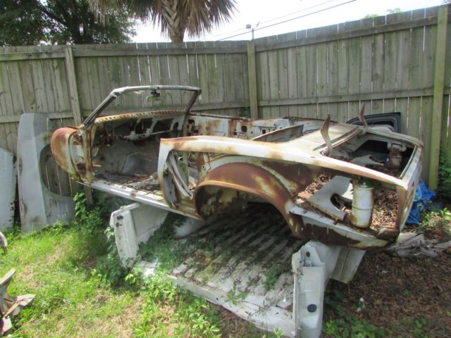 1969 Pontiac Firebird convertible - photo 9