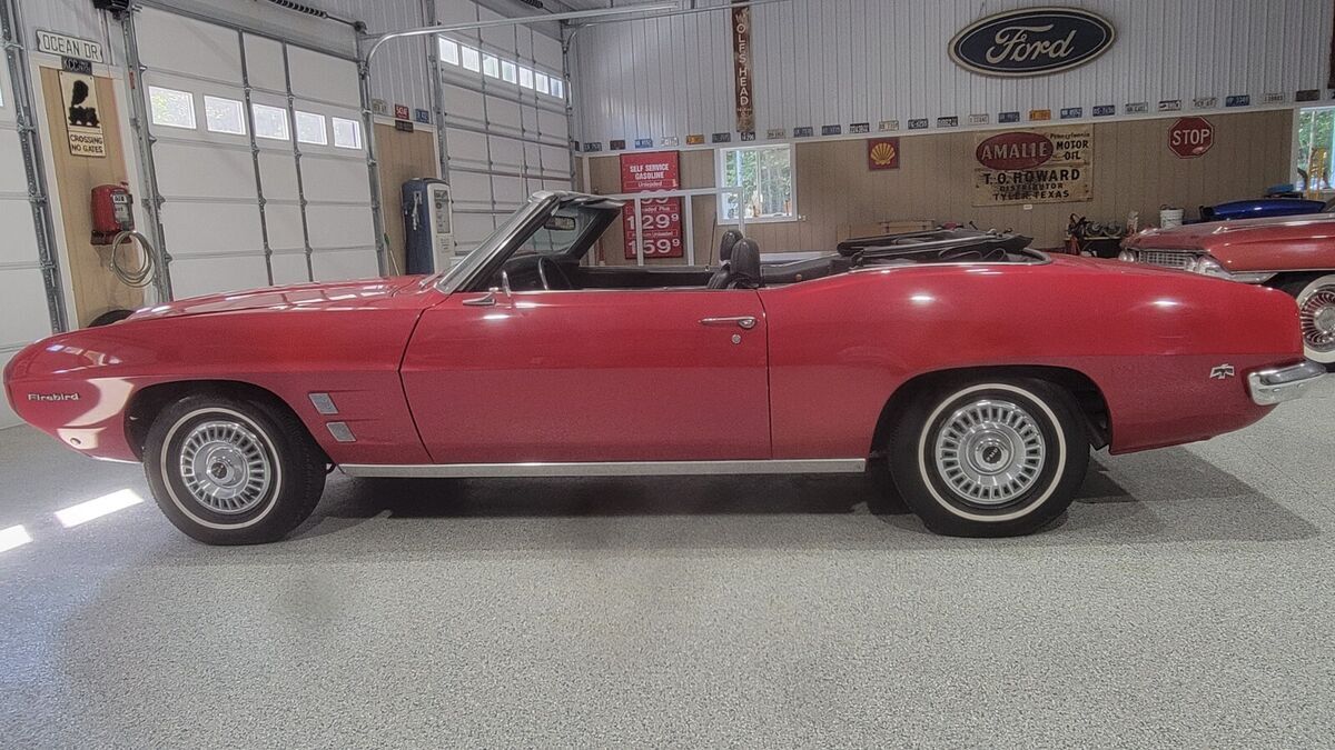 1969 Pontiac Firebird Convertible 350 / 350 Auto 1969 Pontiac Firebird