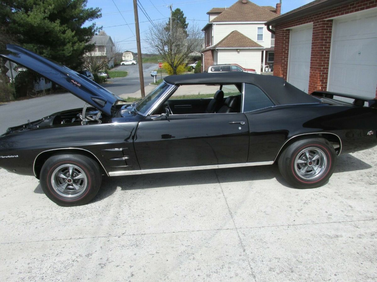 1969 Pontiac Firebird
