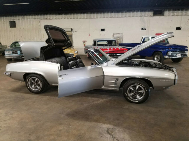 1969 Pontiac Firebird 2-Door Convertible - photo 9