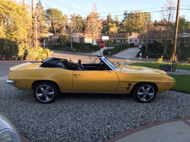 1969 Pontiac Firebird Convertible. Fully restored. Very rare. Has 100 Miles.LOOK 1969 Pontiac Firebird Convertible