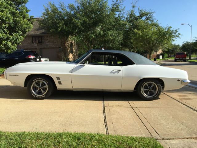 1969 Pontiac Firebird - photo 2
