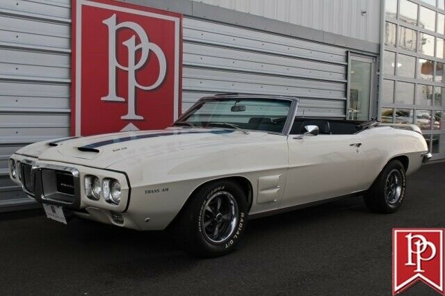 1969 Pontiac Firebird Trans Am Convertible Re-Creation 0 White with Blue Stripes 1969 Pontiac Firebird Trans Am Convertible Re-Creation
