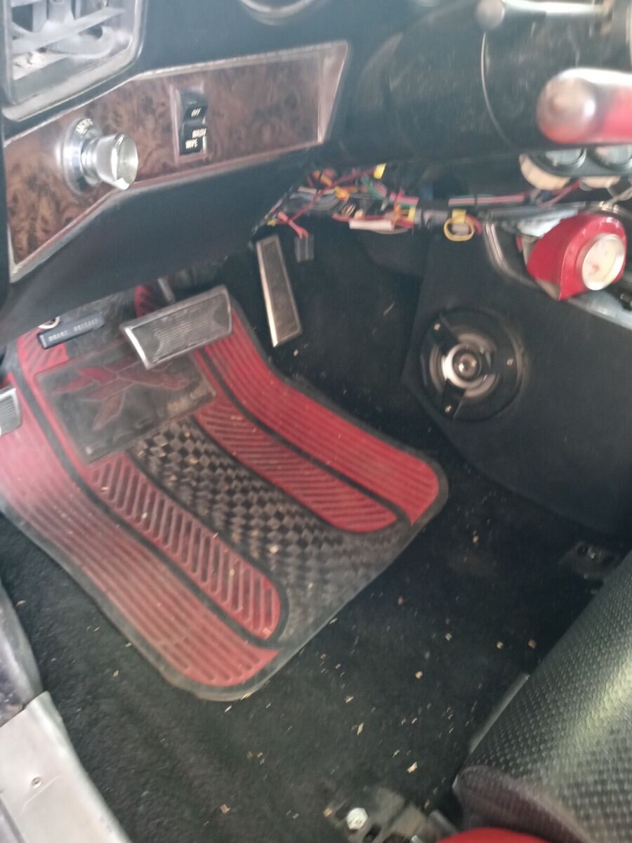 1969 Pontiac Grand Prix model J - photo 4