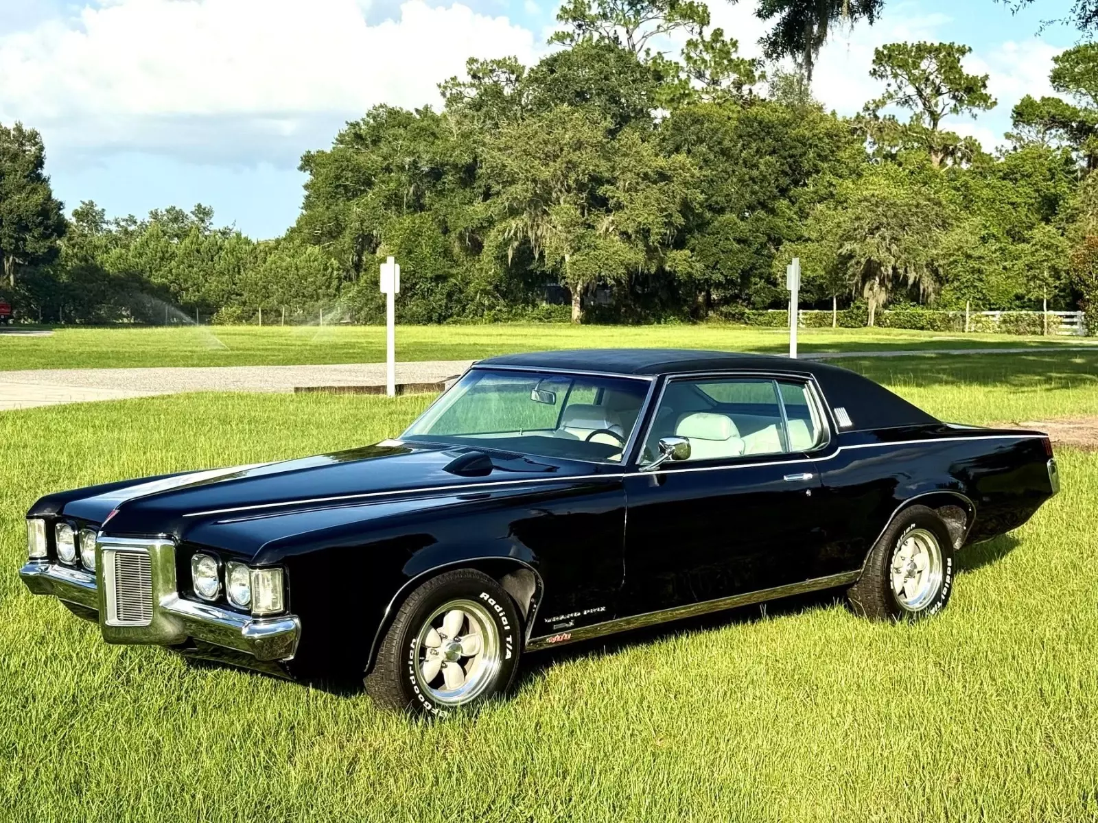 1969 Pontiac Grand Prix J Luxury & Muscle in One 400C.I. Engine 4 Speed Man A/C 1969 Pontiac Grand Prix