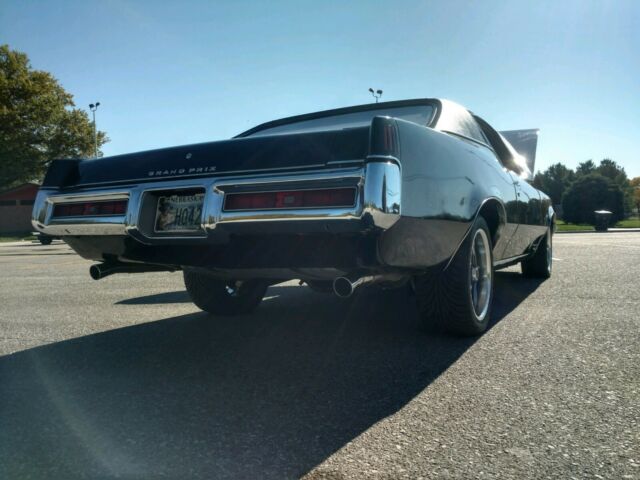 1969 Pontiac Grand Prix Model J - photo 12
