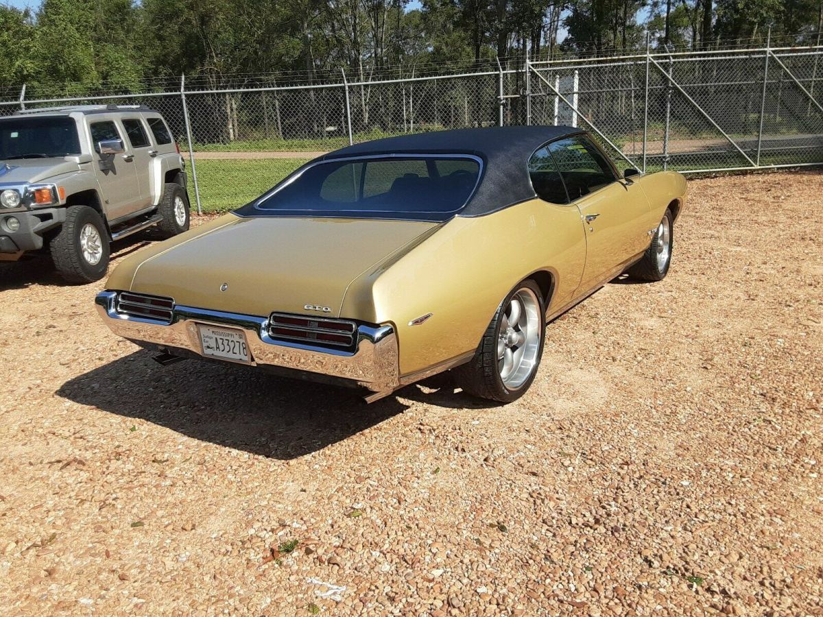 1969 Pontiac GTO - photo 6