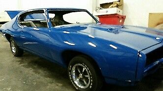 1969 Pontiac GTO 2 door hardtop, AC, 400 engine and automatic transmission. 1969 Pontiac GTO