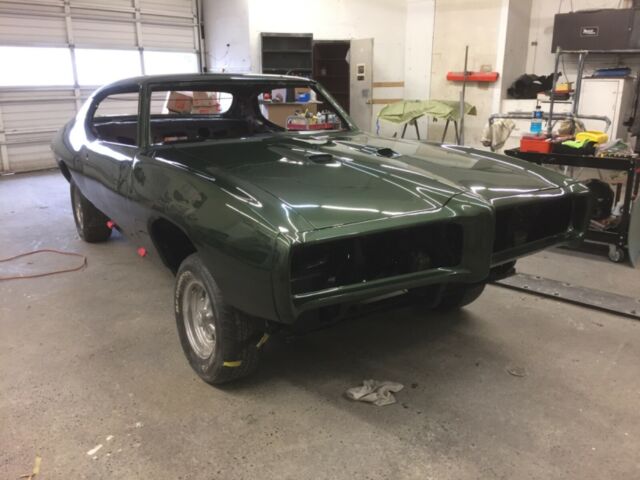1969 Pontiac GTO Green with Black interior - photo 4