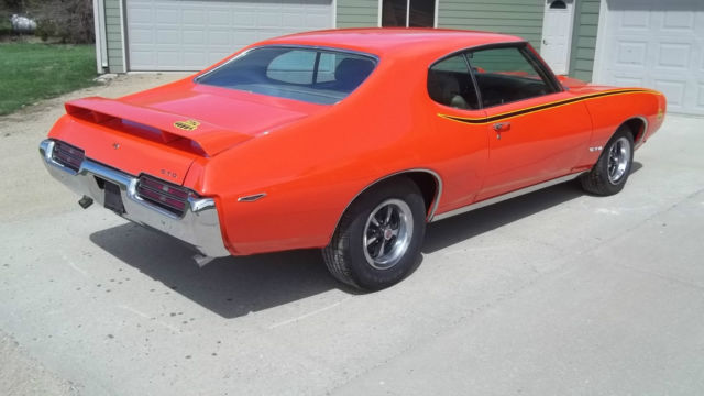 1969 Pontiac GTO - photo 2