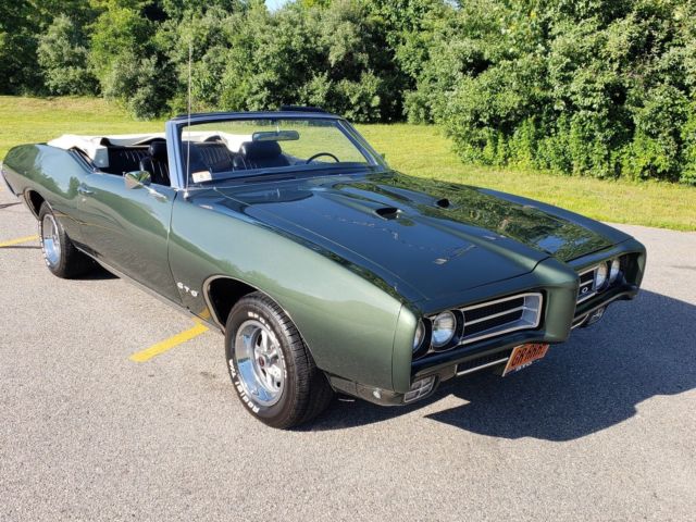1969 Pontiac GTO Convertible - photo 2