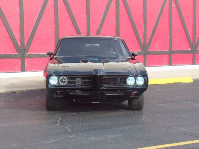 1969 Pontiac GTO -Custom Pro Touring-LS1 Fuel injected-SHOW CAR-SEE - photo 11