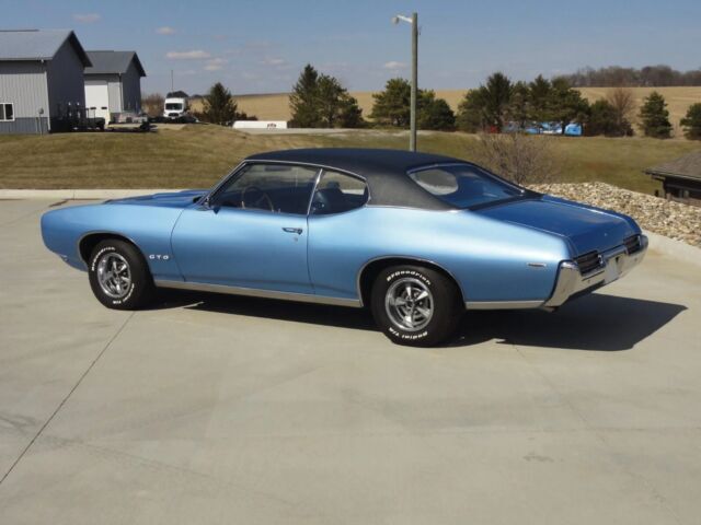 1969 Pontiac GTO - photo 2