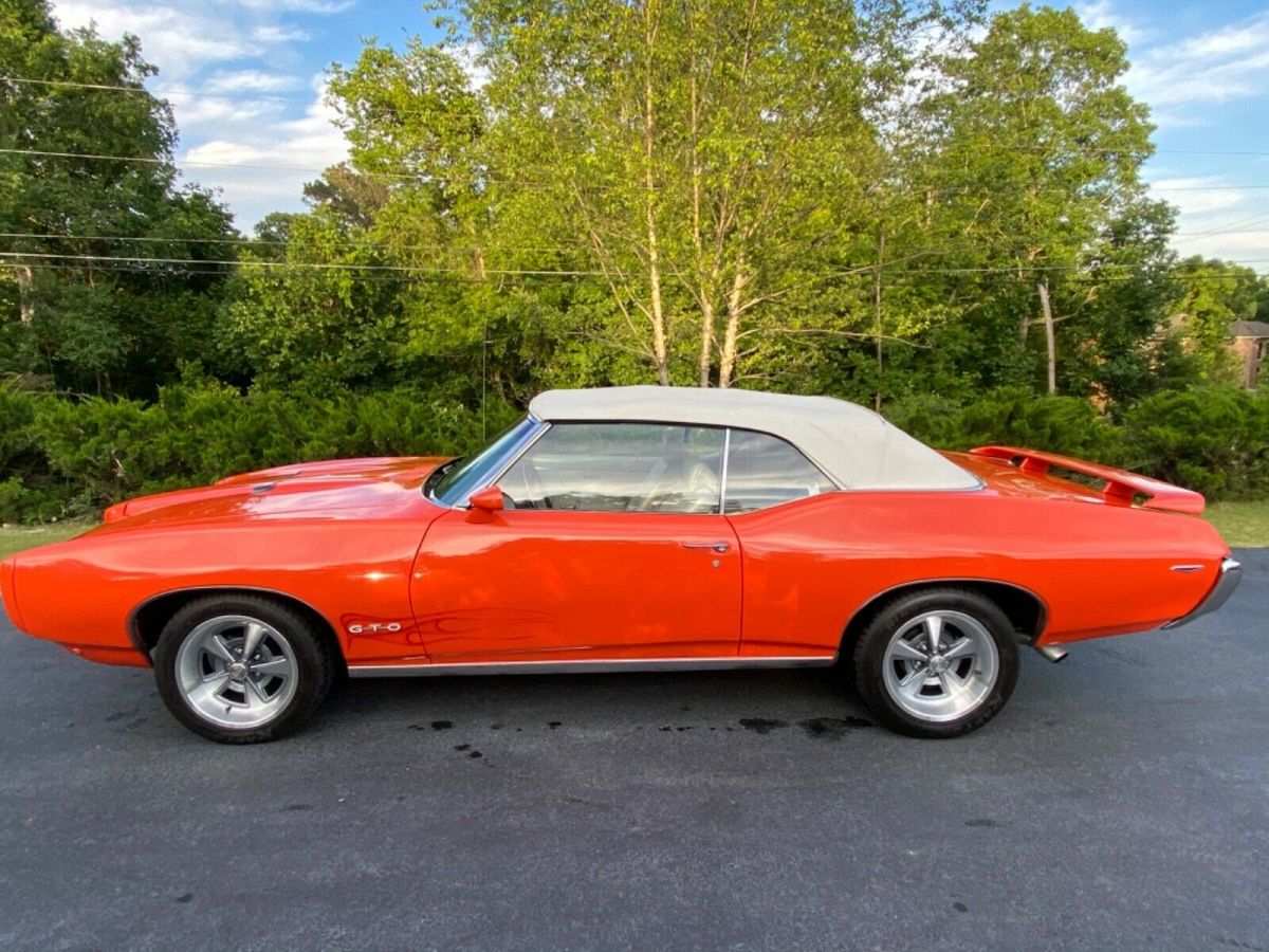 1969 Pontiac GTO hot rod 1969 Pontiac GTO