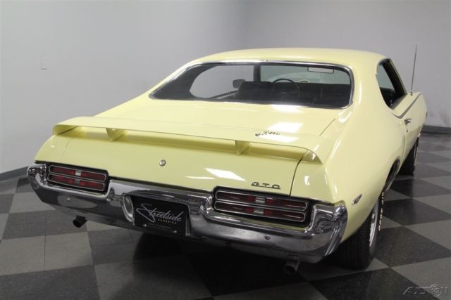 1969 Pontiac GTO Judge - photo 12