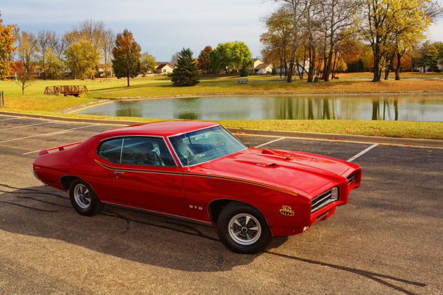 1969 Pontiac GTO Judge Hardtop 4 Speed Manual - photo 2