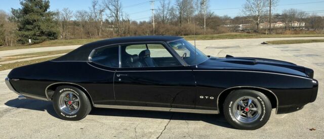 1969 Pontiac GTO - photo 3