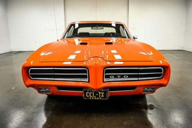 1969 Pontiac GTO The Judge - photo 2