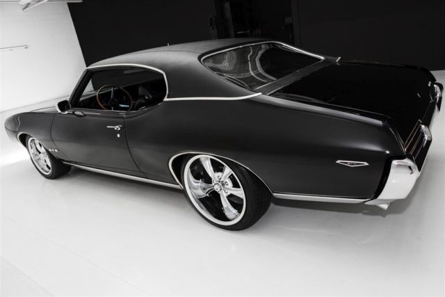 1969 Pontiac GTO Triple Black, 400 4-speed (WINTER CLEARANCE SALE - photo 9