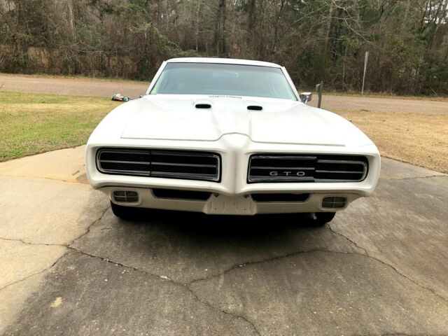 1969 Pontiac GTO - photo 2