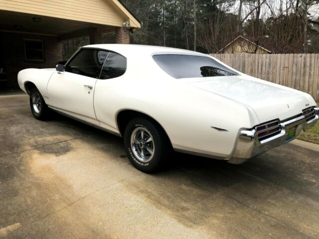 1969 Pontiac GTO - photo 5