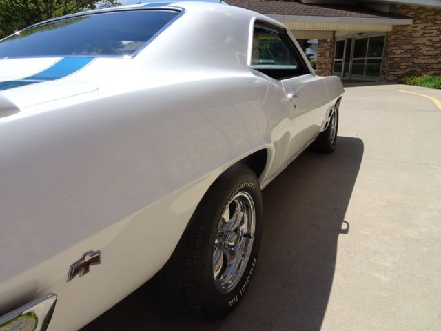 1969 Pontiac Firebird - photo 10