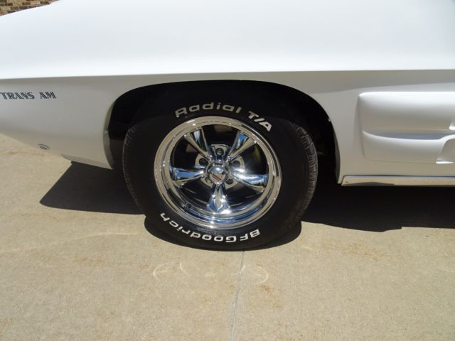 1969 Pontiac Firebird - photo 3
