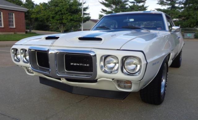 1969 PONTIAC TRANS AM LS FUEL INJECTED ENGINE FOUR SPEED AUTOMATIC STUNNING W@W! 1969 Pontiac Trans Am TRIBUTE