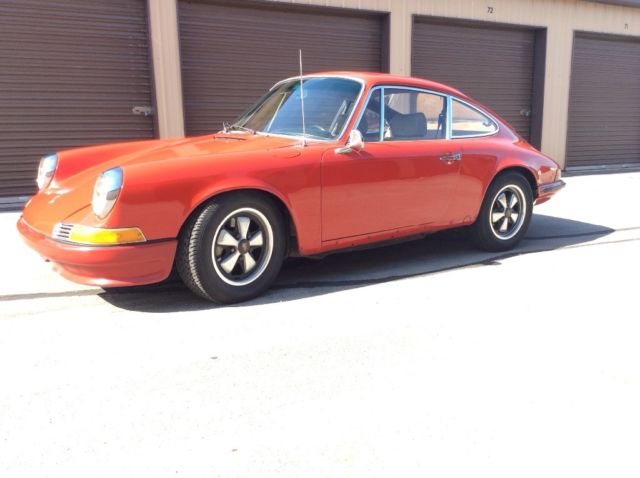 1969 Porsche 911E, Coupe w/MFI, Rare AC, PW and Sunroof 1969 Porsche 911