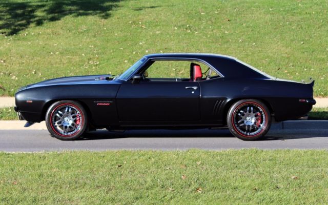1969 Chevrolet Camaro ProTouring LS3 - photo 2