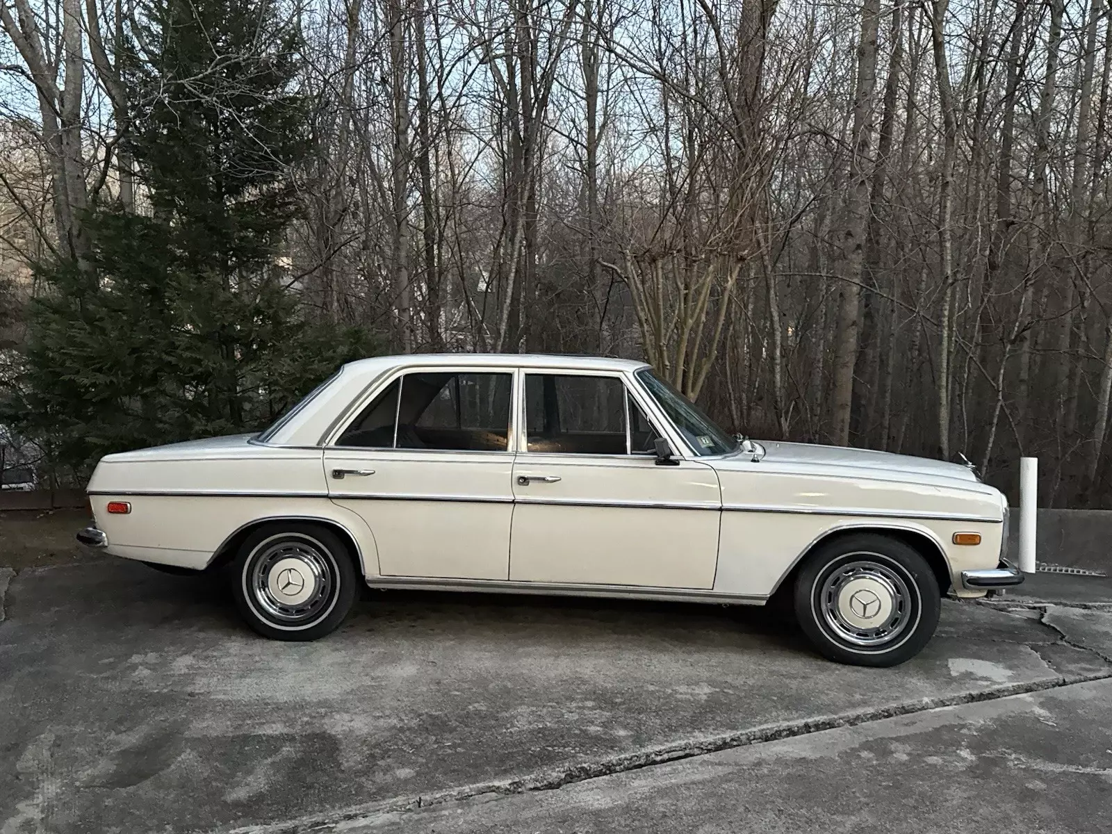 1969 Mercedes-Benz 200-Series - photo 8