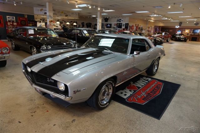 1969 Chevrolet Camaro REAL X-77 Z-28 - photo 3