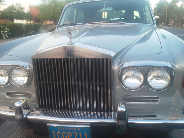 1969 ROLLS ROYCE 1969 Rolls-Royce Silver Shadow BLACK LEATHER