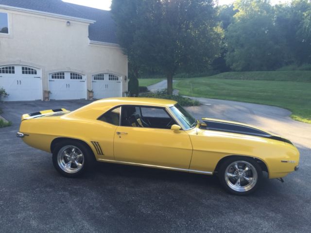 1969 Chevrolet Camaro RS - photo 12