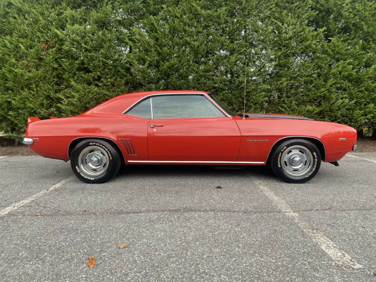 1969 Chevrolet Camaro RS SS - photo 5
