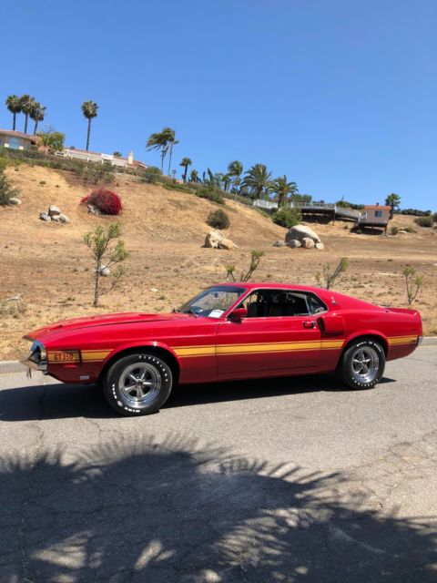 1969 Shelby GT350 Factory Candy Apple Red / gold stripes - photo 2