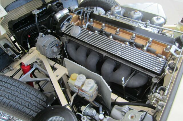 1969 Jaguar E-Type XKE SR II OTS Roadster - Low Miles - photo 12