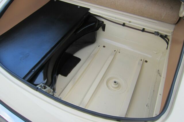 1969 Jaguar E-Type XKE SR II OTS Roadster - Low Miles - photo 4