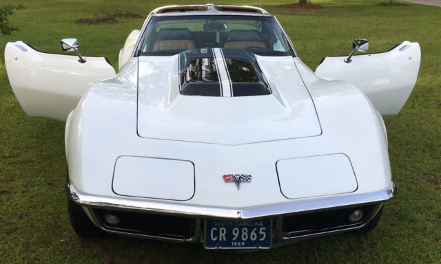 1969 Stingray Corvette Coupe "T" Tops Almost Retro-Mod - Low Reserve - Very Nice 1969 Chevrolet Corvette