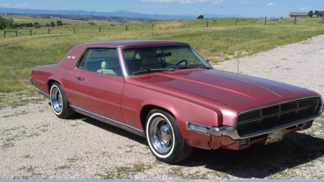 1969 Ford Thunderbird