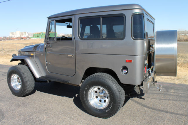 1969 Toyota Land Cruiser FJ40 - photo 3