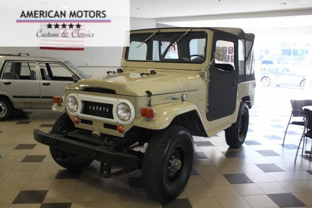 1969 Toyota FJ40 Tan Inline 6 Manual 37,499 Miles 1969 Toyota FJ40 --