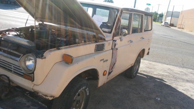 1969 Toyota Land Cruiser wagon - photo 2