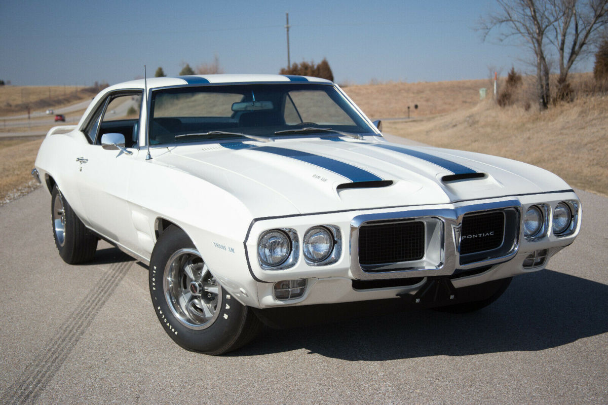 1969 Pontiac Trans Am 400 Ram Air III, 4-speed, PHS, Gauge Stack, D80 - photo 2