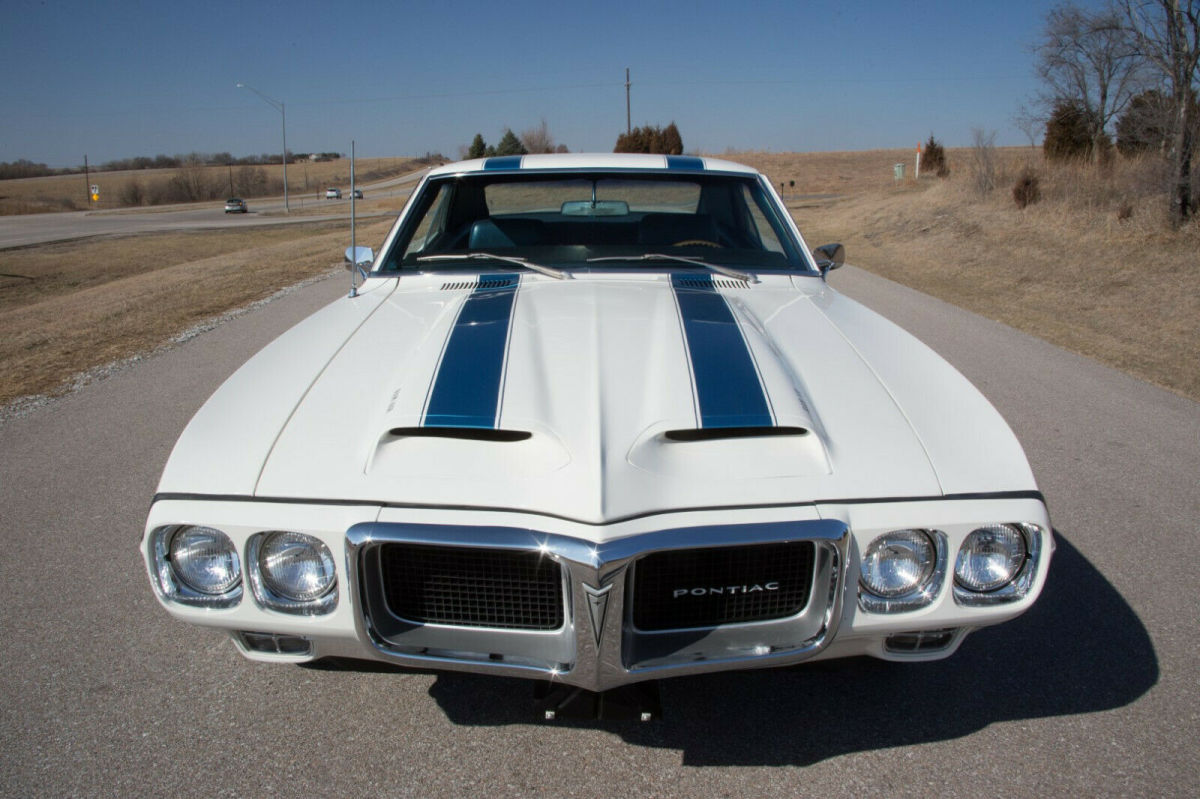 1969 Pontiac Trans Am 400 Ram Air III, 4-speed, PHS, Gauge Stack, D80 - photo 3