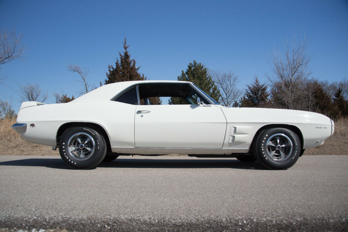 1969 Pontiac Trans Am 400 Ram Air III, 4-speed, PHS, Gauge Stack, D80 - photo 8