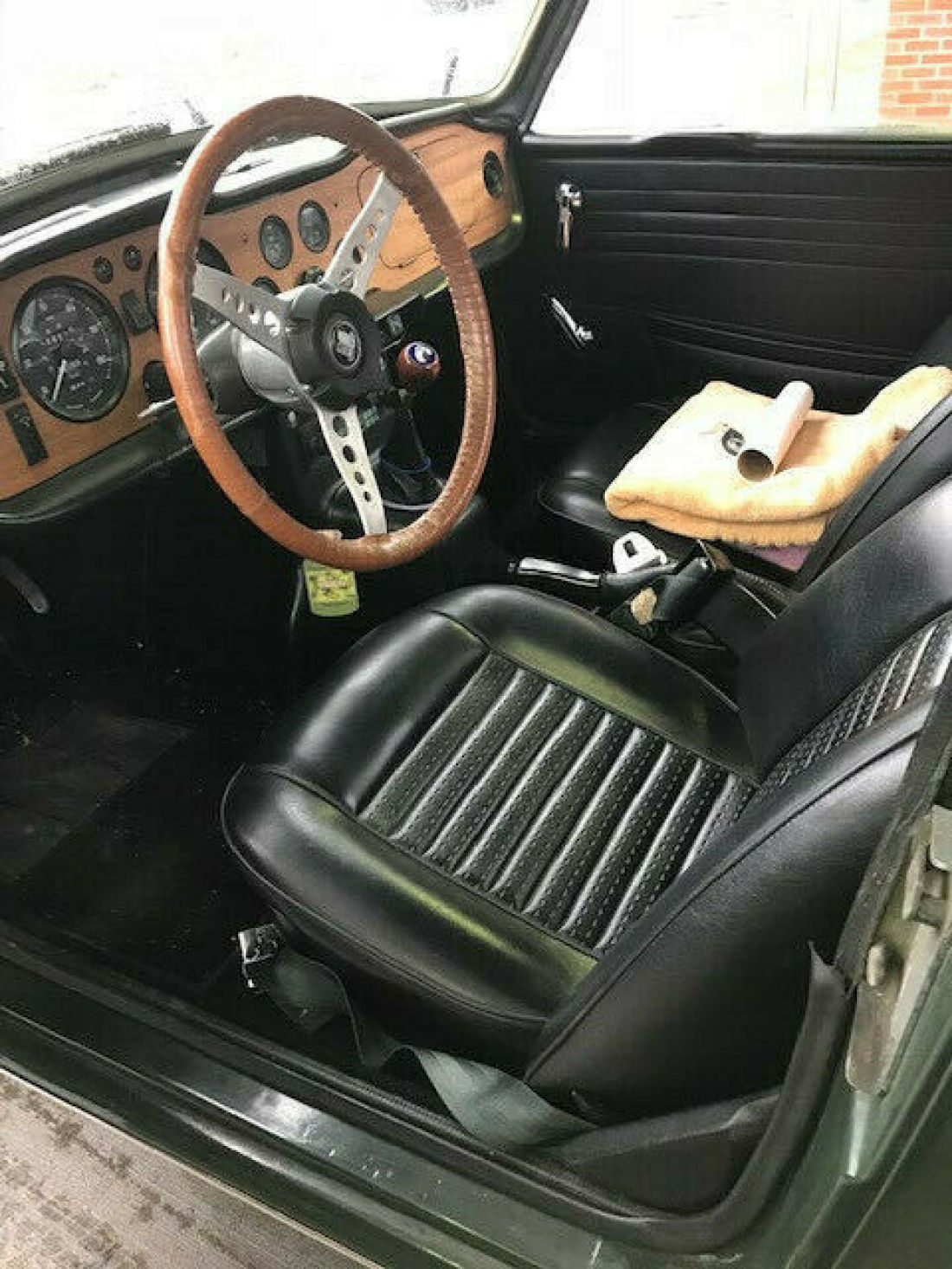 1969 Triumph TR-6 - photo 8